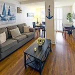 1Bed 1Bath Steps To Marina & Cocowalk In Grove