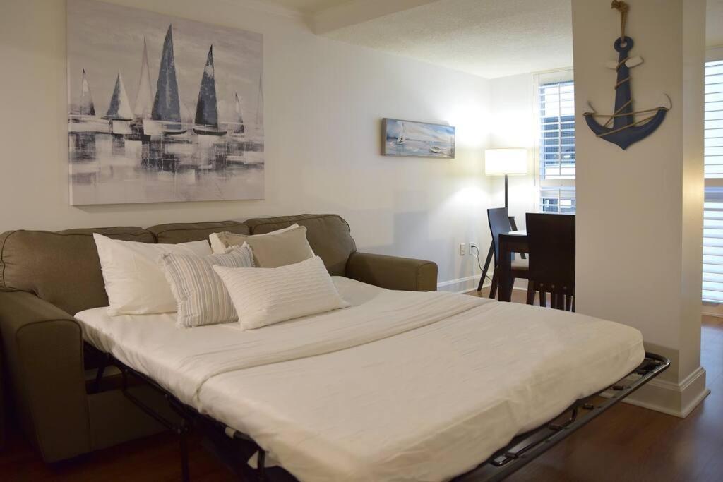 1bed 1bath Steps To Marina & Cocowalk In Grove