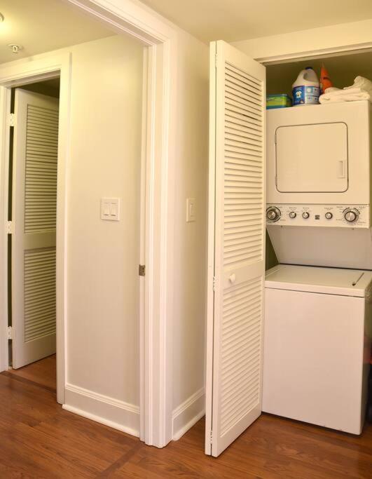 1bed 1bath Steps To Marina & Cocowalk In Grove Apartment Miami